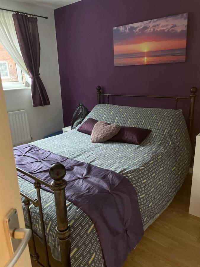 Home From Home, Close To Redditch Hospital Abb Kültér fotó
